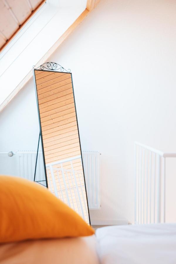 Maisonette-Wohnung Airport/Messe Stuttgart - Balkon - Parkplatz - Netflix Filderstadt Exterior foto
