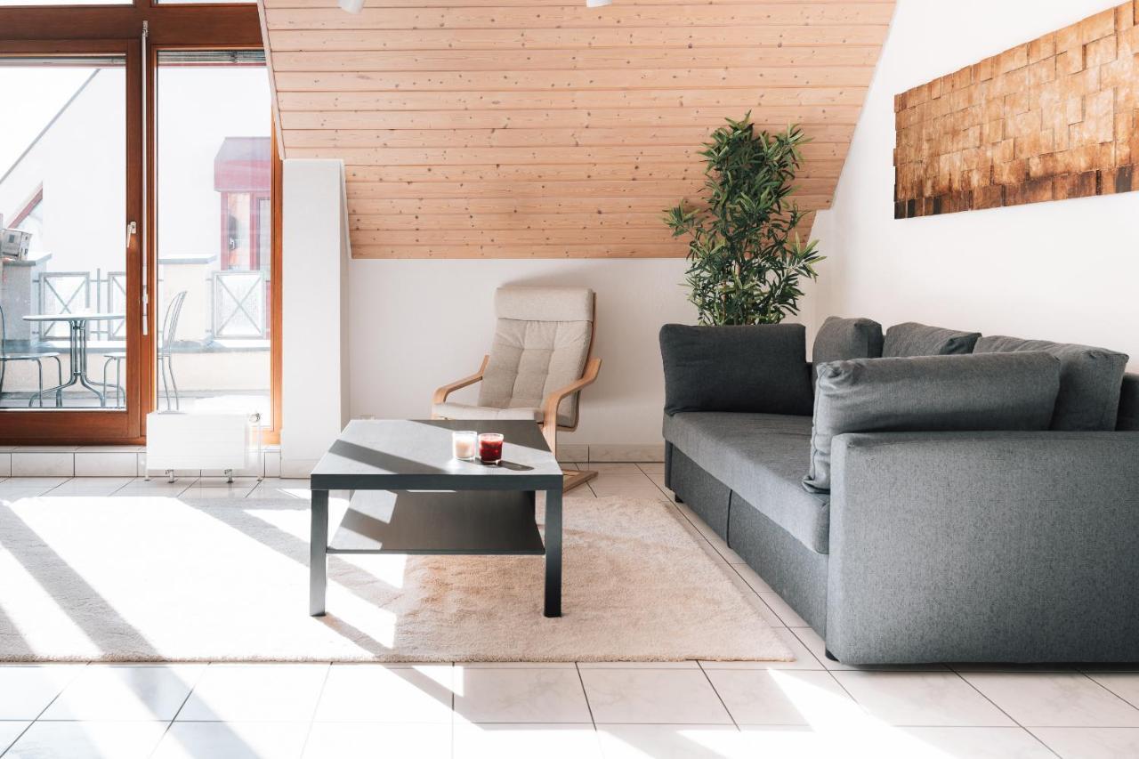 Maisonette-Wohnung Airport/Messe Stuttgart - Balkon - Parkplatz - Netflix Filderstadt Exterior foto