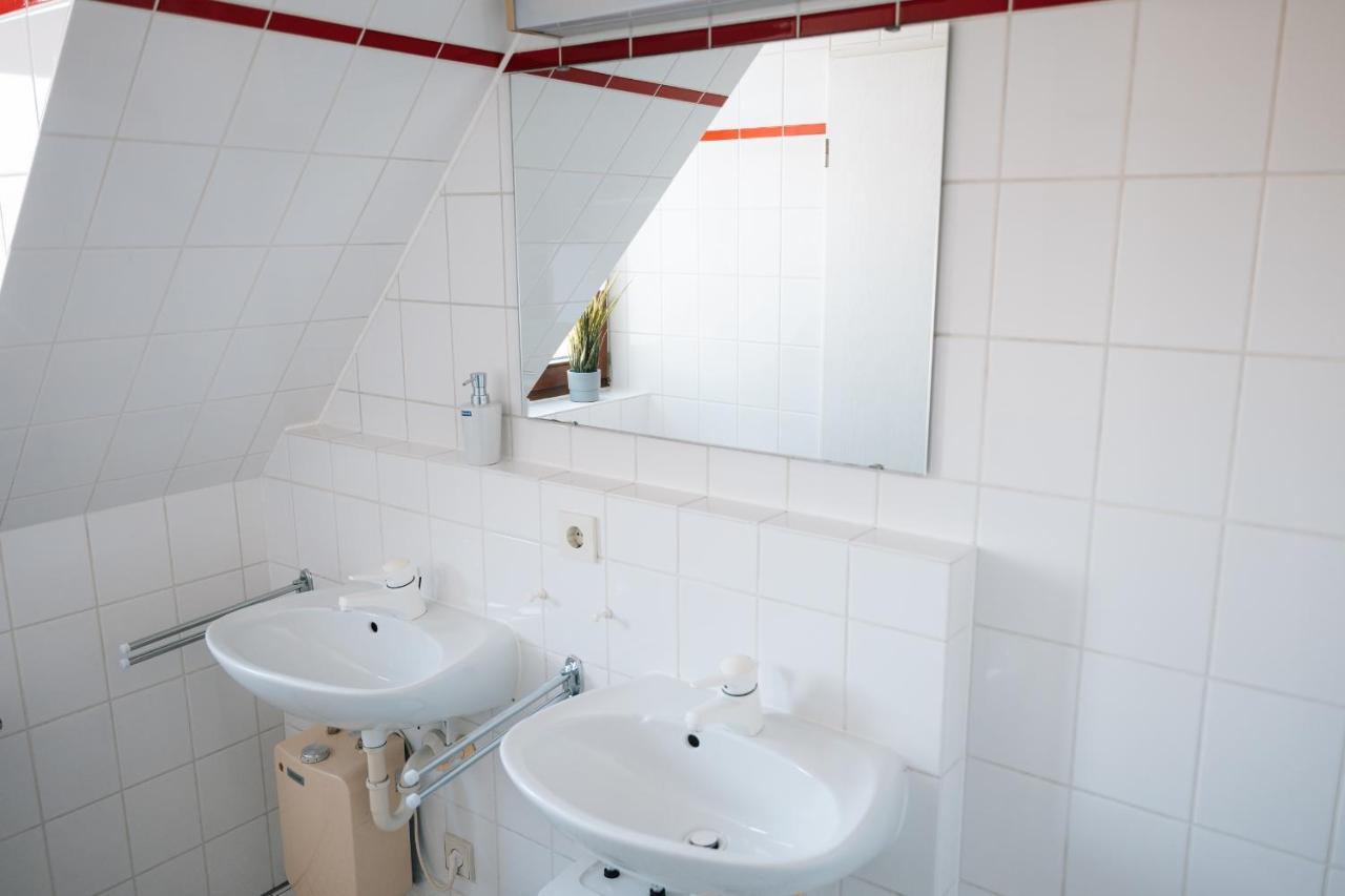 Maisonette-Wohnung Airport/Messe Stuttgart - Balkon - Parkplatz - Netflix Filderstadt Exterior foto