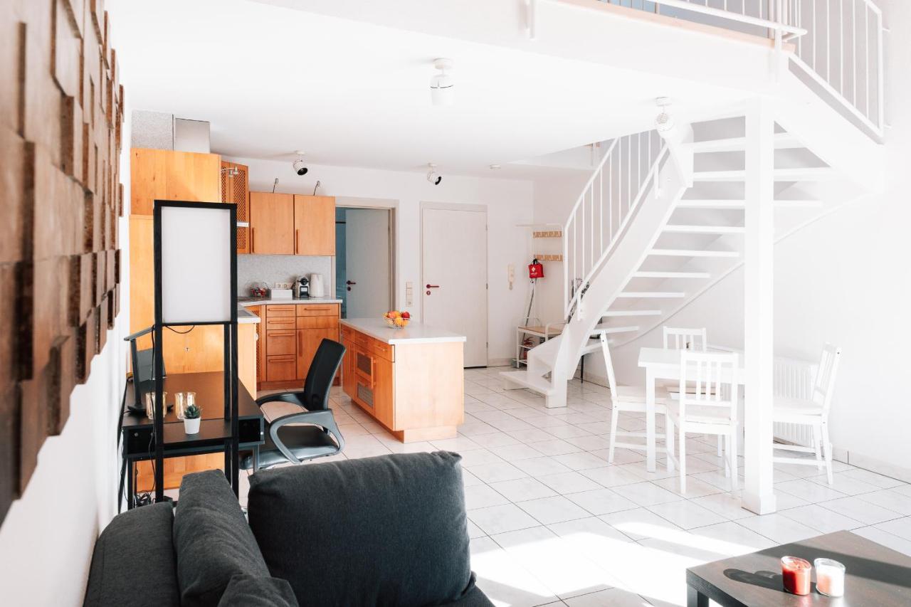 Maisonette-Wohnung Airport/Messe Stuttgart - Balkon - Parkplatz - Netflix Filderstadt Exterior foto