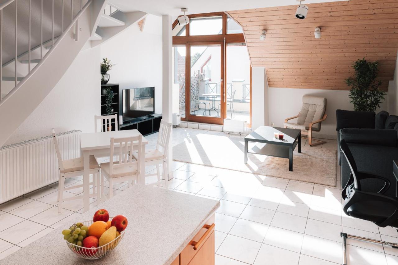 Maisonette-Wohnung Airport/Messe Stuttgart - Balkon - Parkplatz - Netflix Filderstadt Exterior foto